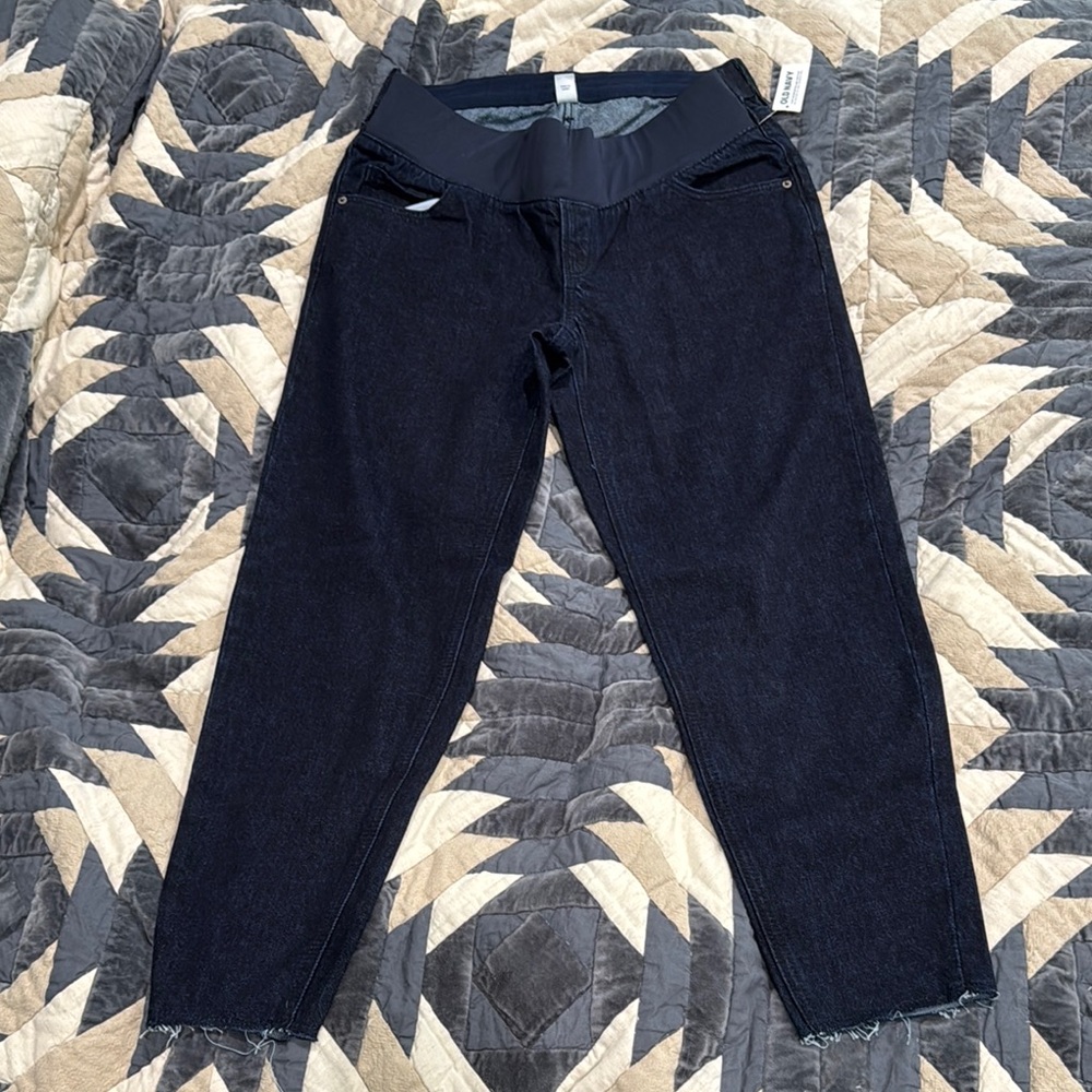 MATERNITY Old Navy Dark Blue Ankle Jeans